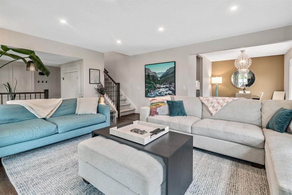 263 Silvergrove Place Nw, Calgary, AB