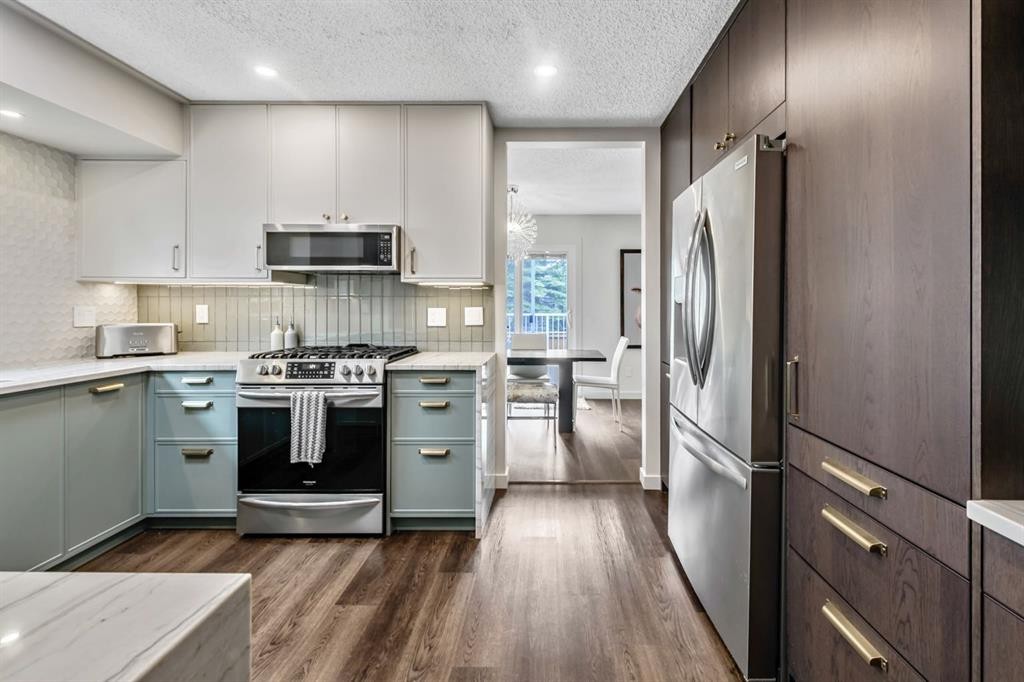 263 Silvergrove Place Nw, Calgary, AB
