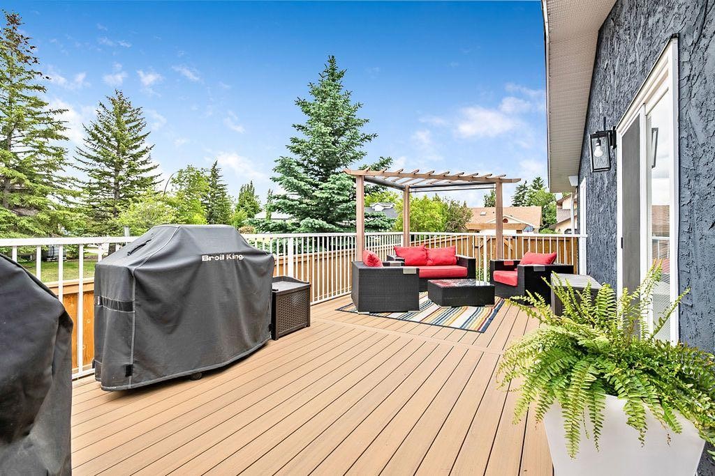 263 Silvergrove Place Nw, Calgary, AB