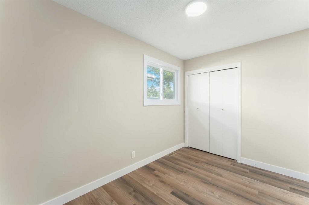 7609 36 Avenue Nw, Calgary, AB