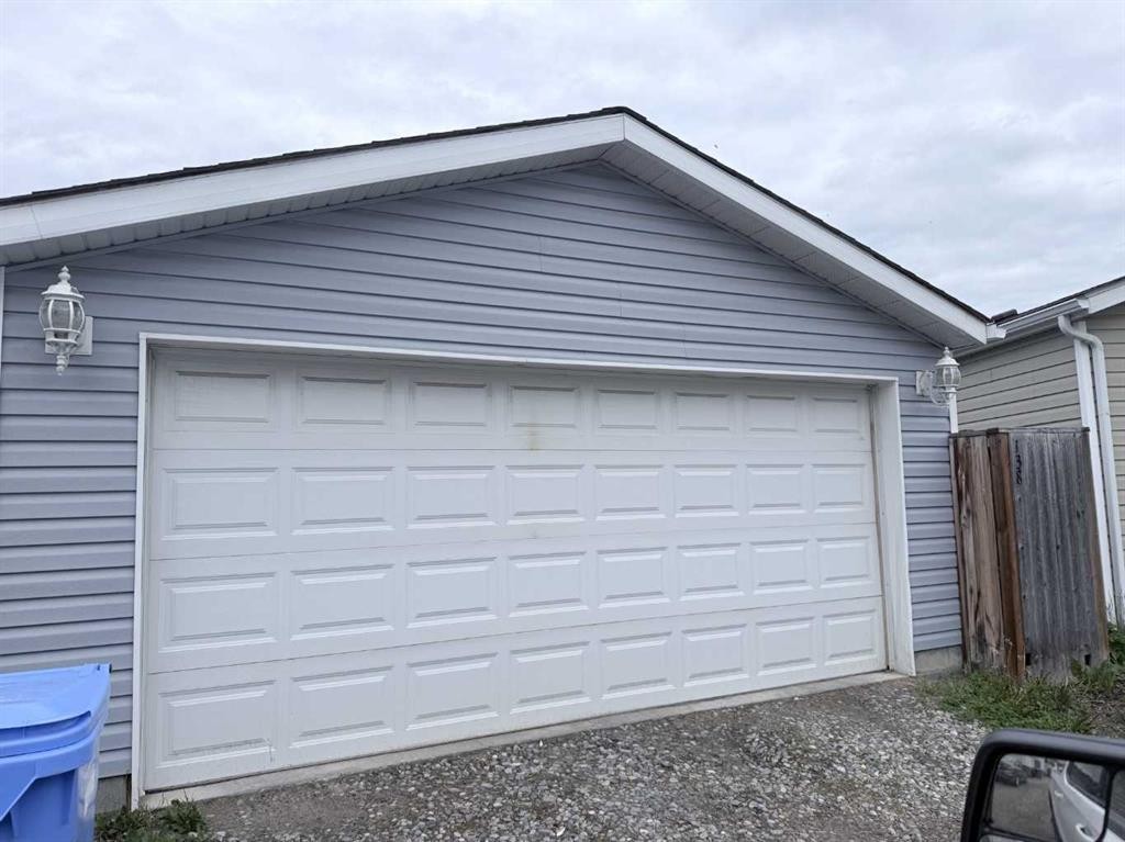 138 Bridleridge Way Sw, Calgary, AB