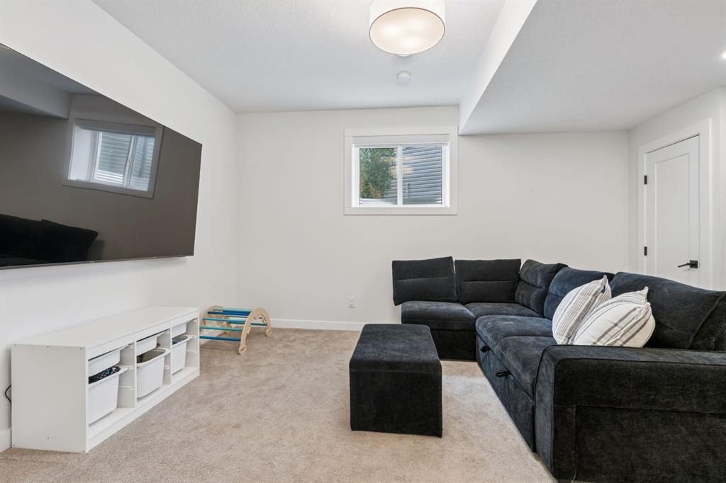 205 Precedence View, Cochrane, AB