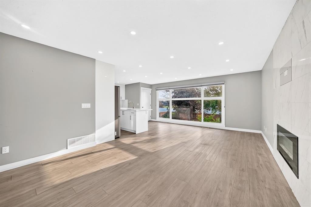 2703 60 Street Ne, Calgary, AB