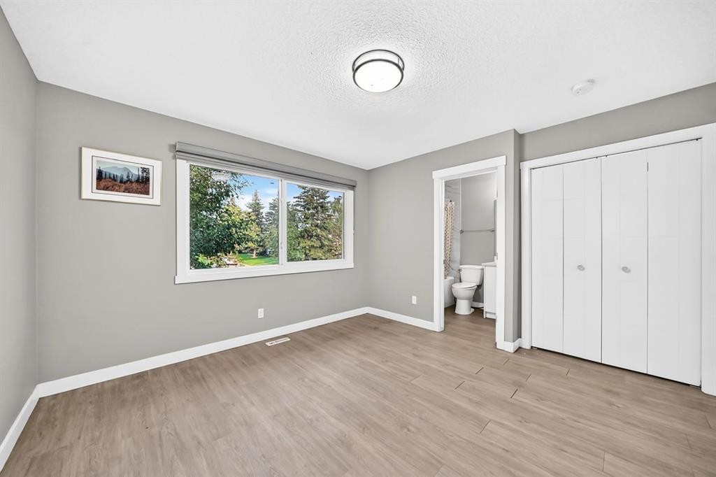 2703 60 Street Ne, Calgary, AB