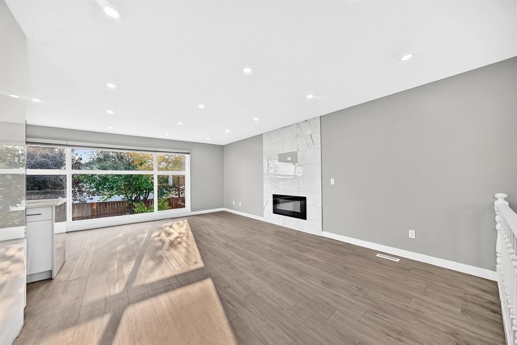 2703 60 Street Ne, Calgary, AB