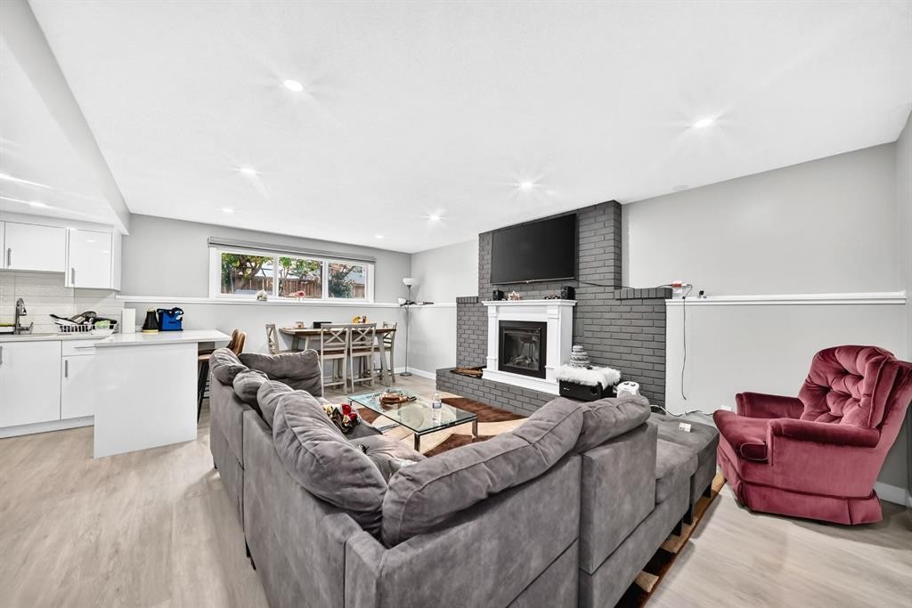 2703 60 Street Ne, Calgary, AB