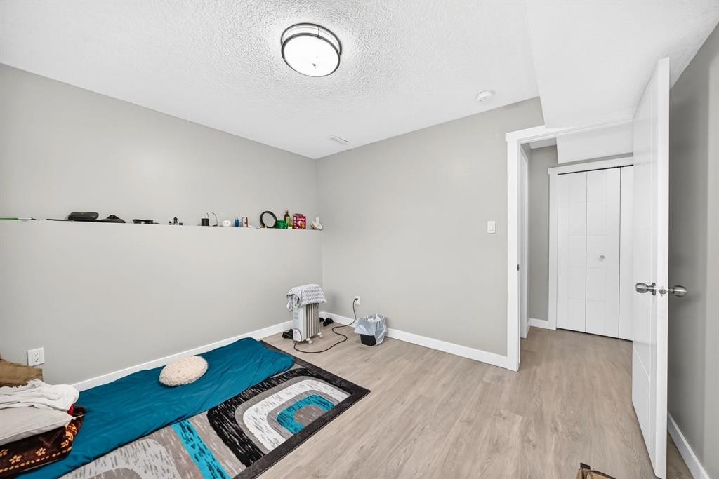 2703 60 Street Ne, Calgary, AB