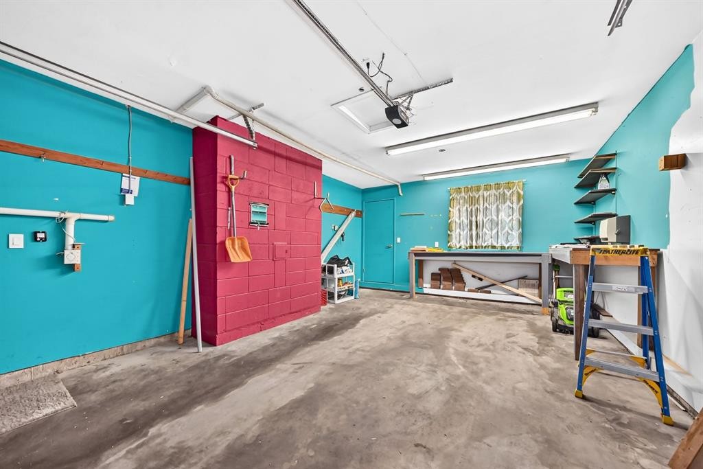 2703 60 Street Ne, Calgary, AB