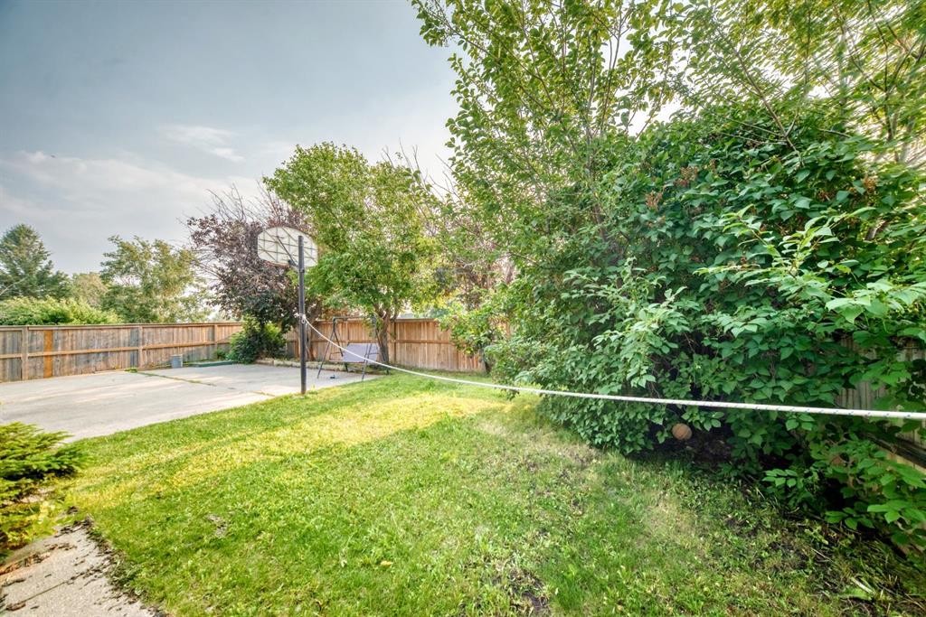 2703 60 Street Ne, Calgary, AB