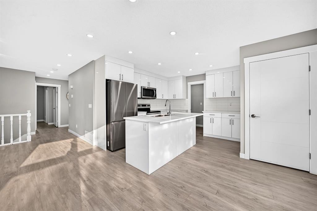 2703 60 Street Ne, Calgary, AB