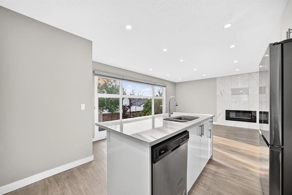 2703 60 Street Ne, Calgary, AB