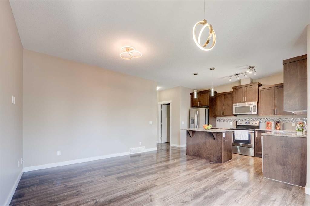 558 Evanston Manor Nw, Calgary, AB