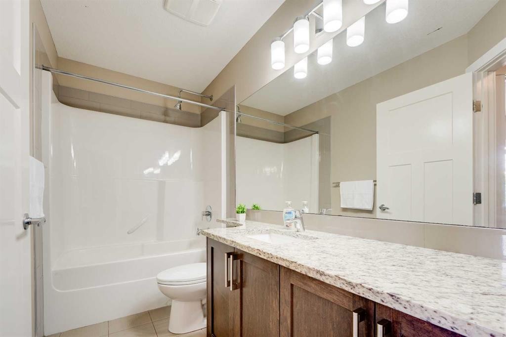 558 Evanston Manor Nw, Calgary, AB