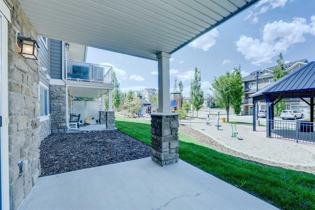 558 Evanston Manor Nw, Calgary, AB
