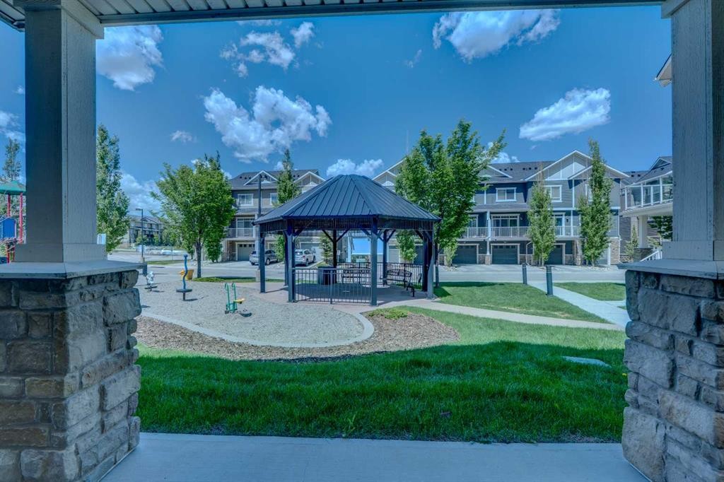 558 Evanston Manor Nw, Calgary, AB