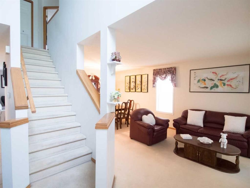 5209 Coral Shores Drive Ne, Calgary, AB