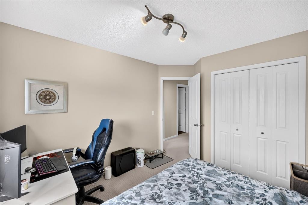 232 Silverado Range Close Sw, Calgary, AB