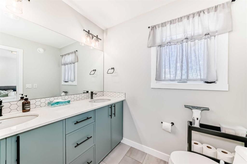 134 Versant View Sw, Calgary, AB