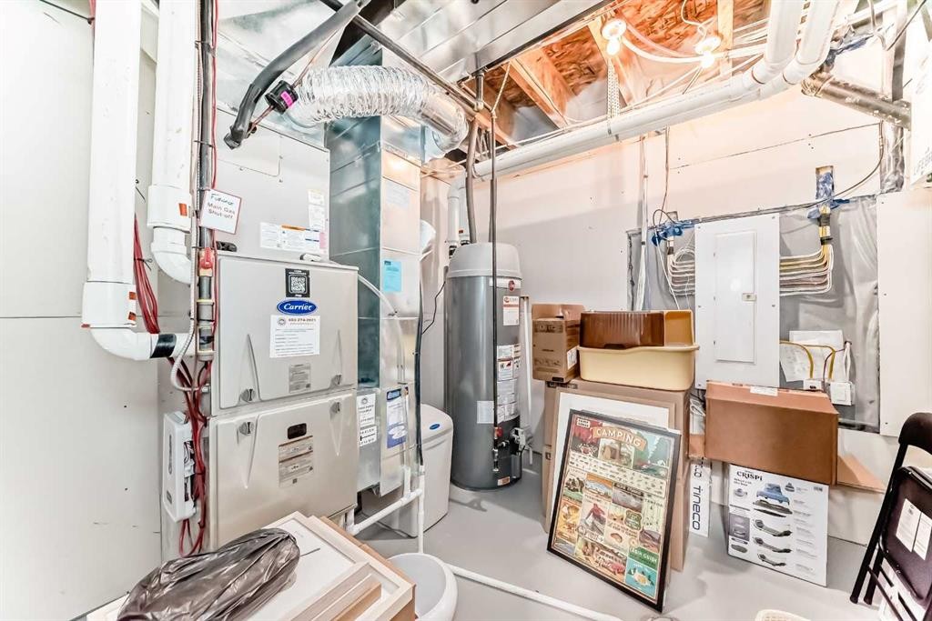 134 Versant View Sw, Calgary, AB