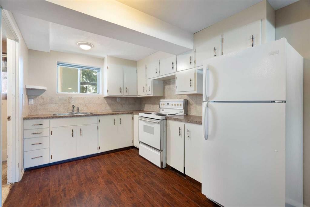 427 Queensland Road Se, Calgary, AB