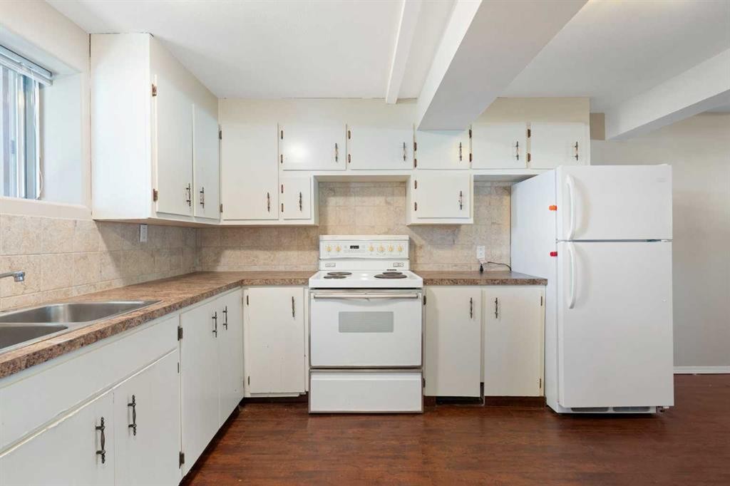 427 Queensland Road Se, Calgary, AB
