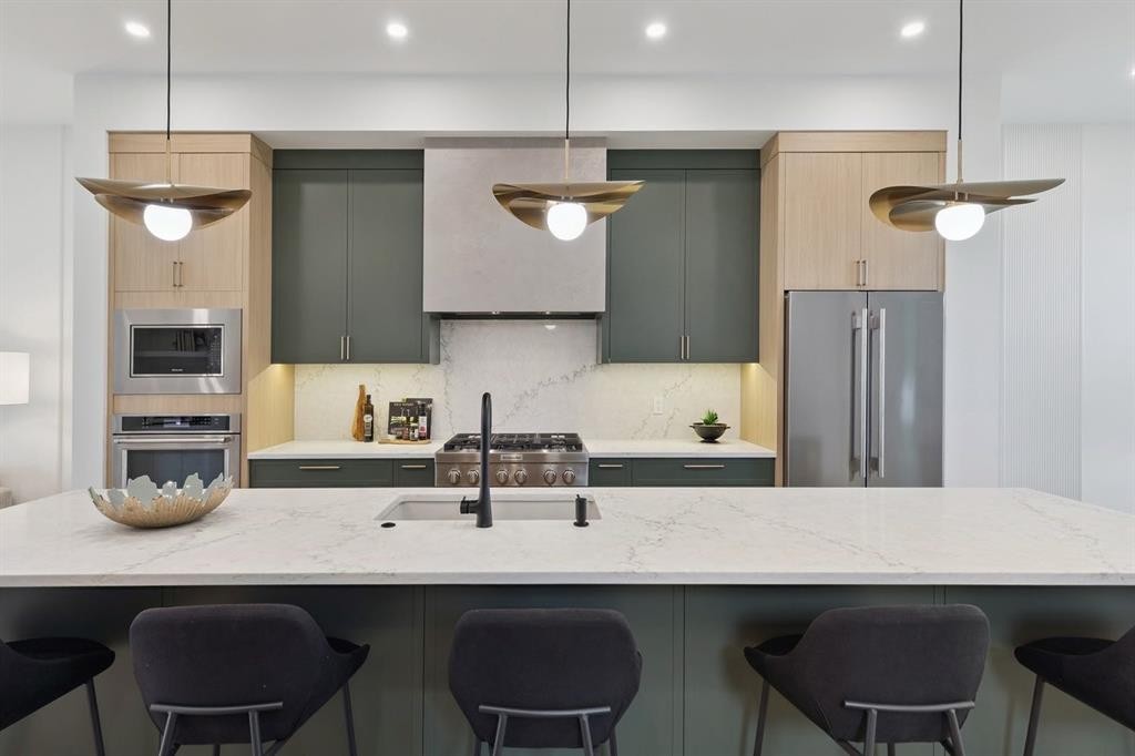 532 51 Avenue Sw, Calgary, AB