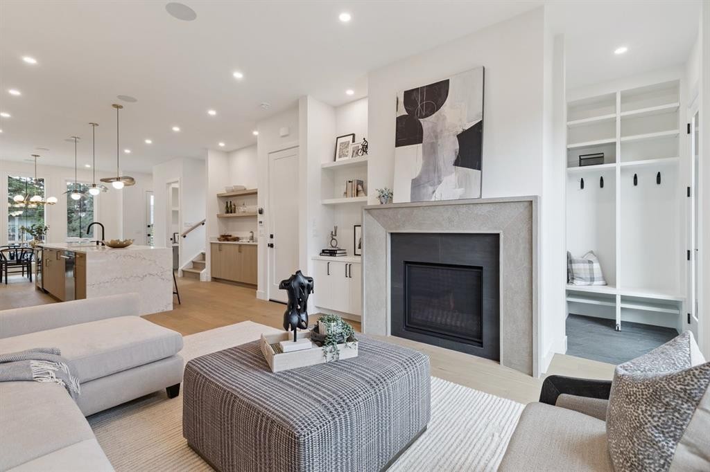 532 51 Avenue Sw, Calgary, AB