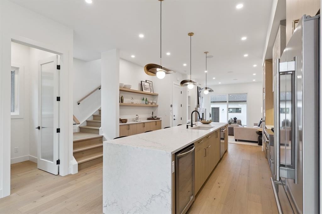 532 51 Avenue Sw, Calgary, AB