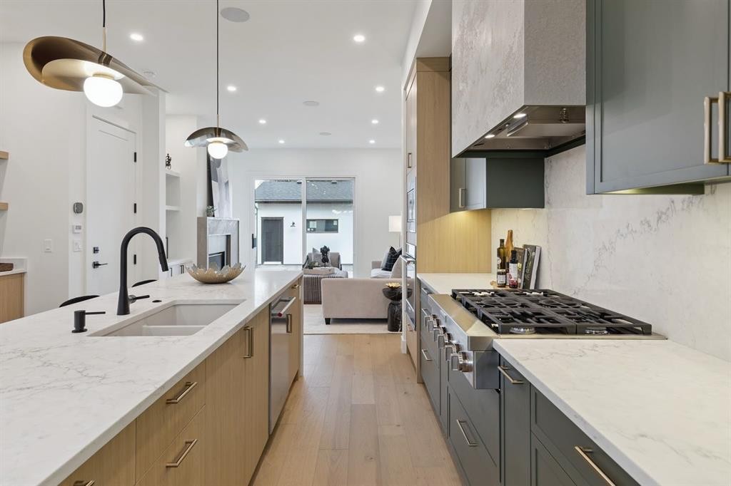 532 51 Avenue Sw, Calgary, AB