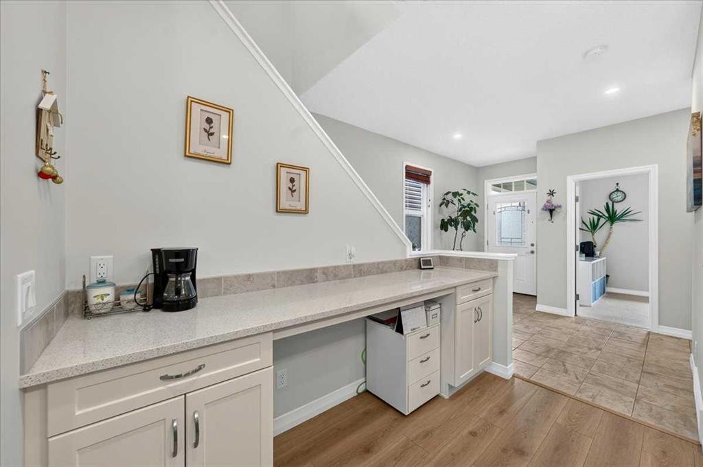 62 Evanscrest Road Nw, Calgary, AB - Indoor Photo Showing Other Room