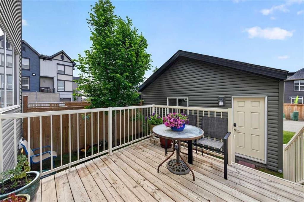62 Evanscrest Road Nw, Calgary, AB - Outdoor With Deck Patio Veranda With Exterior