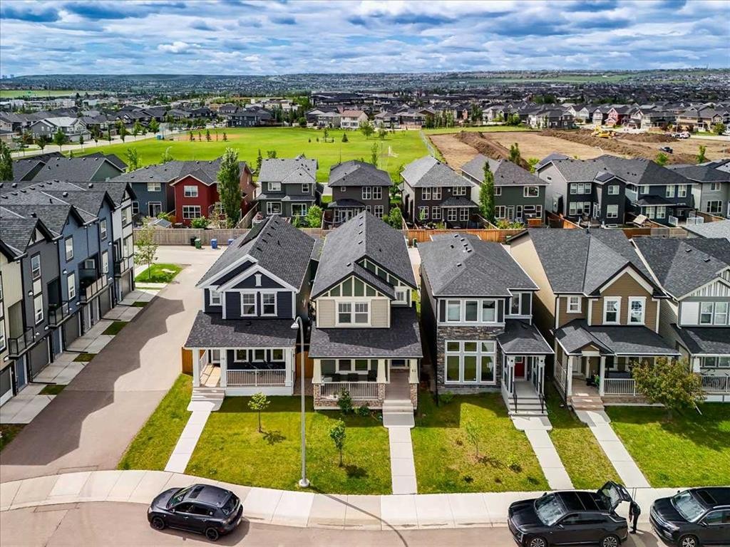 62 Evanscrest Road Nw, Calgary, AB - Outdoor With Facade