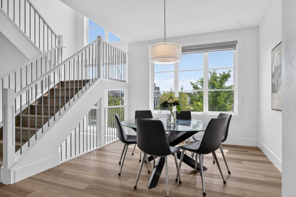 235 Treeline View Sw, Calgary, AB