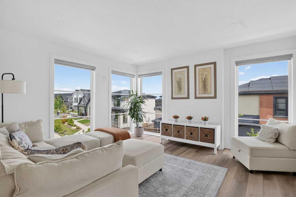 235 Treeline View Sw, Calgary, AB