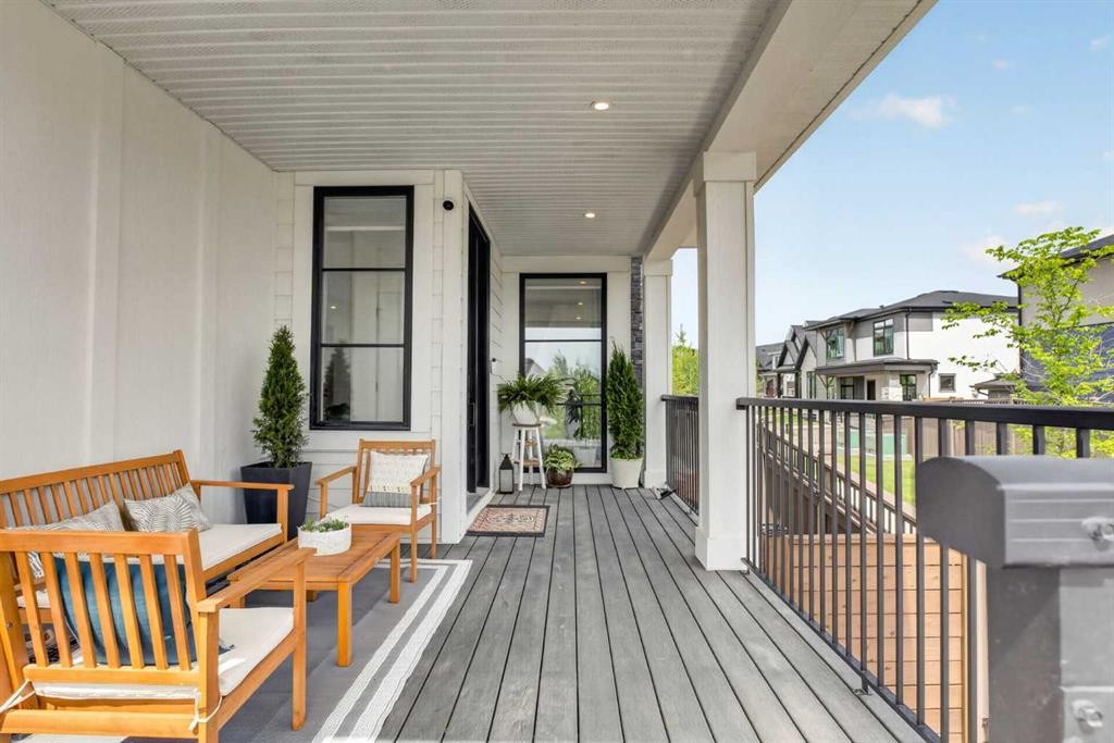 235 Treeline View Sw, Calgary, AB