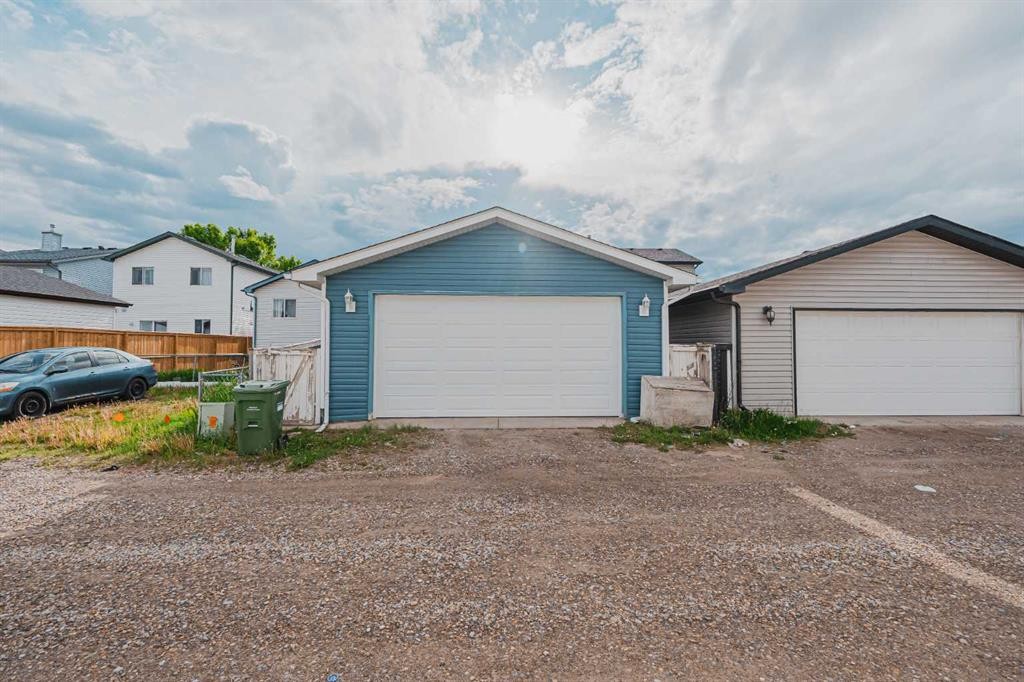 66 Martin Crossing Close Ne, Calgary, AB