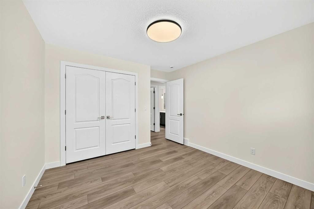 4016 37 Street Nw, Calgary, AB - Indoor Photo Showing Other Room