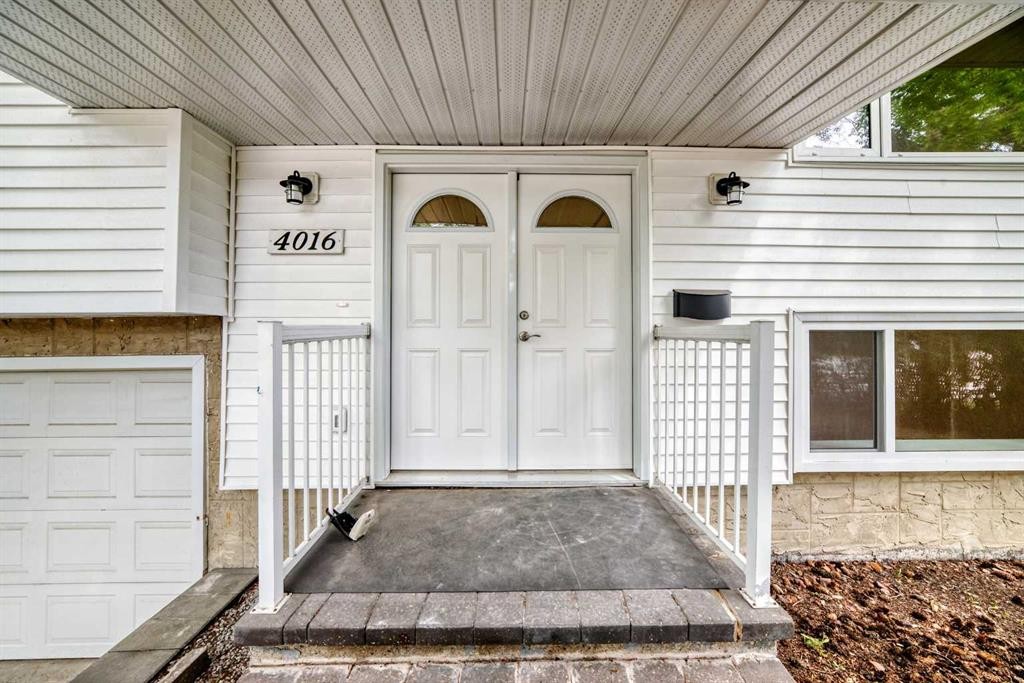 4016 37 Street Nw, Calgary, AB - Outdoor With Exterior