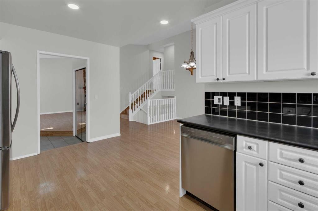 51 Ranchridge Drive Nw, Calgary, AB