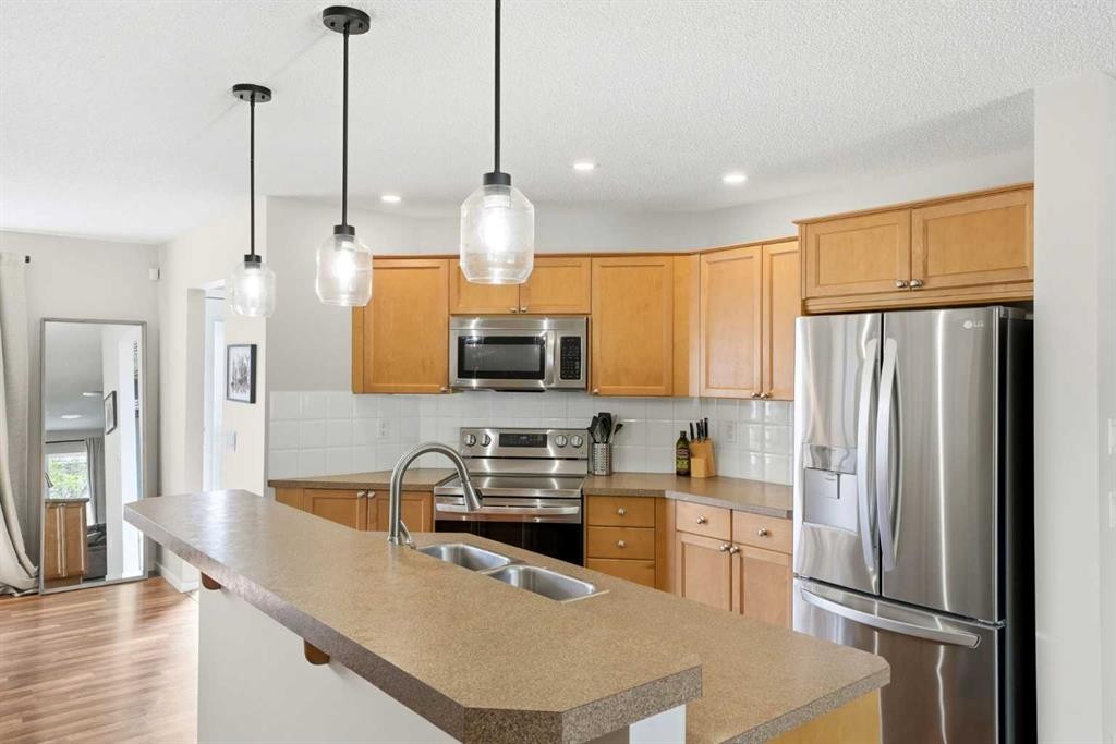 180 Eversyde Boulevard Sw, Calgary, AB