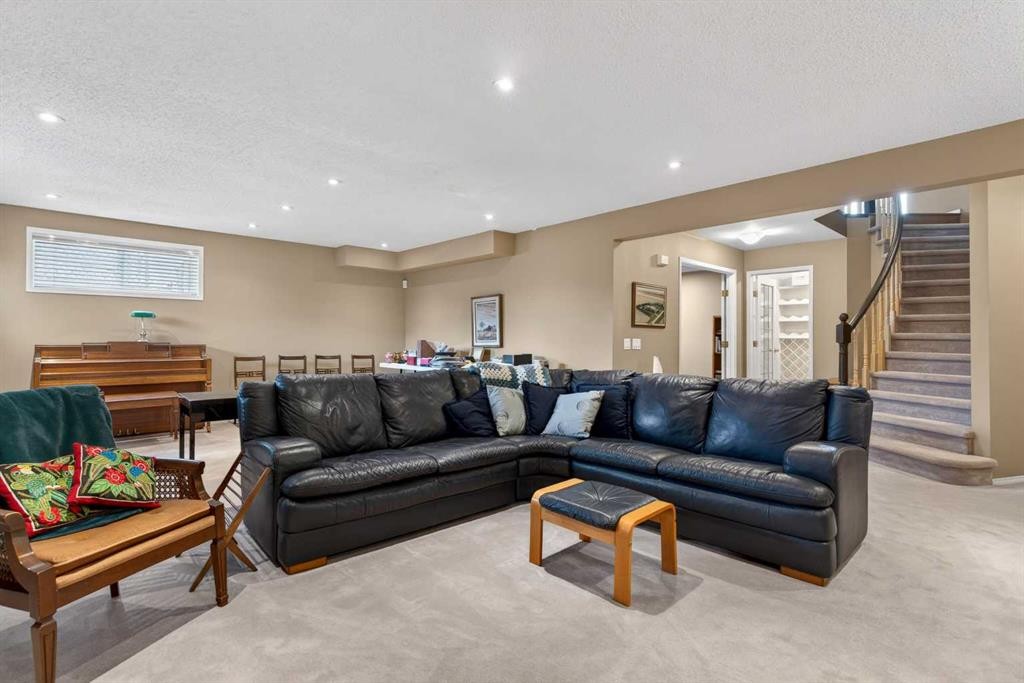 15 Hampstead Rise Nw, Calgary, AB