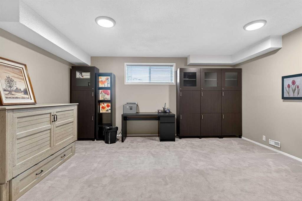 15 Hampstead Rise Nw, Calgary, AB
