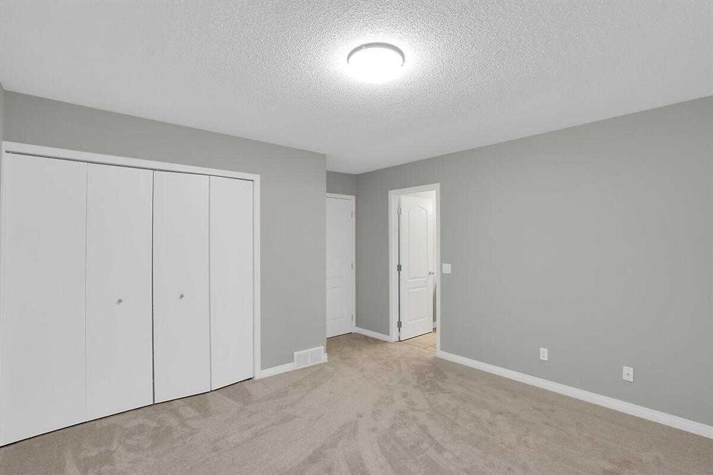 45 Shawinigan Road Sw, Calgary, AB