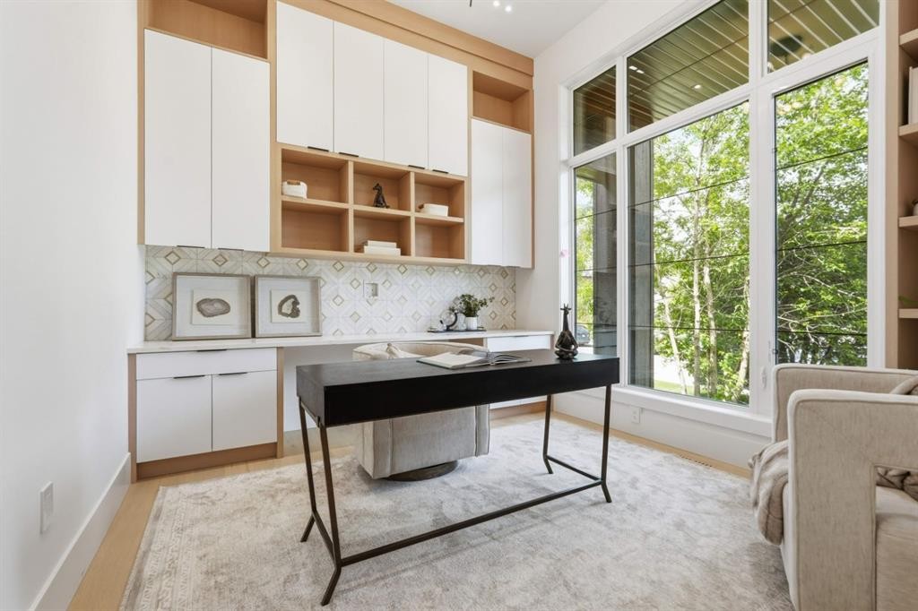 2613 6 Avenue Nw, Calgary, AB