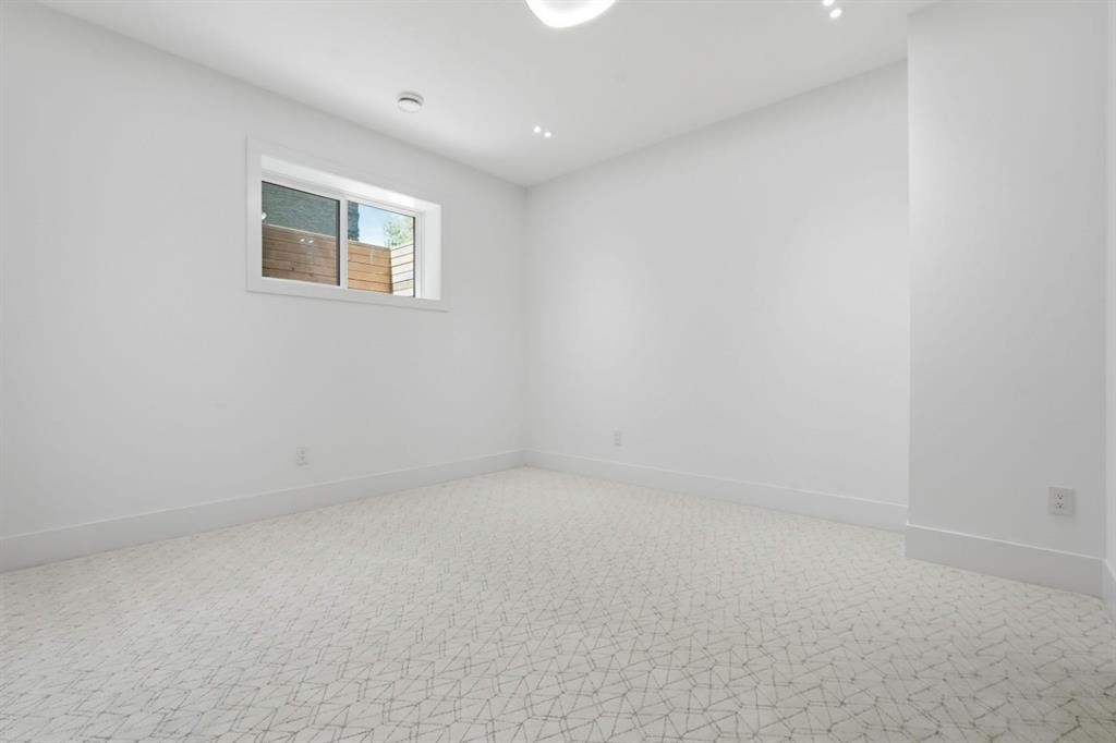 2613 6 Avenue Nw, Calgary, AB