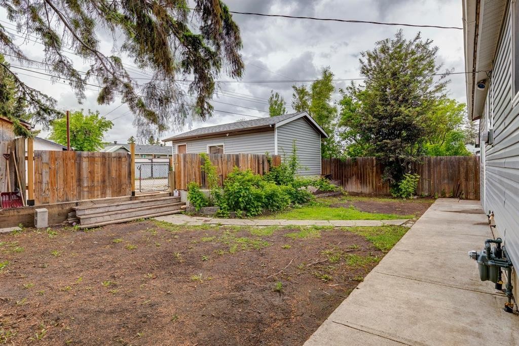1288 Lake Sylvan Drive Se, Calgary, AB