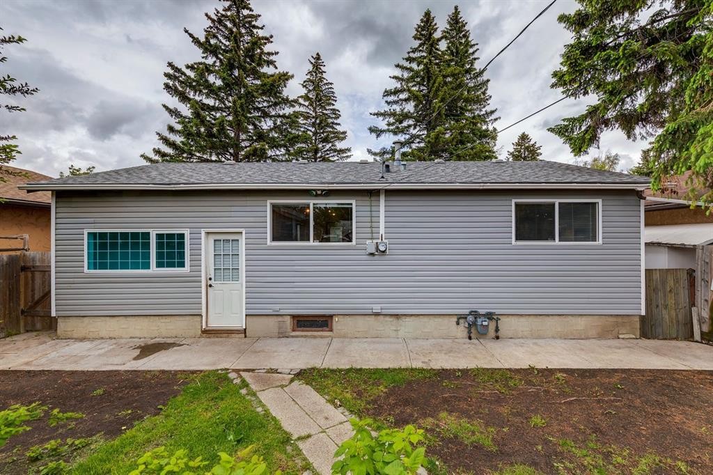 1288 Lake Sylvan Drive Se, Calgary, AB