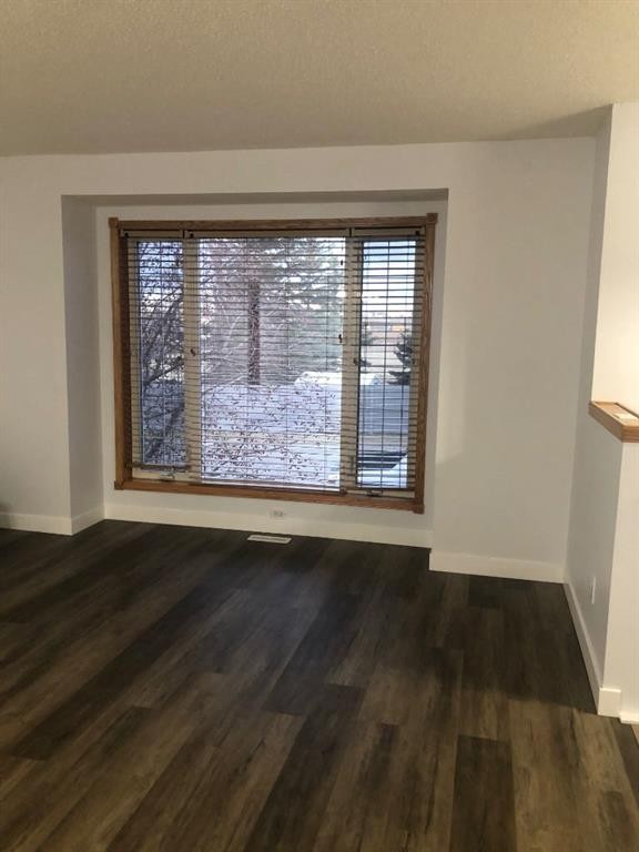 52 Covington Road Ne, Calgary, AB