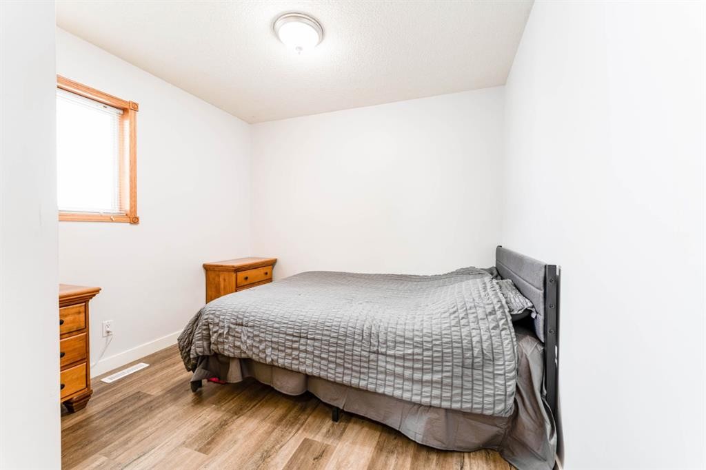 52 Covington Road Ne, Calgary, AB
