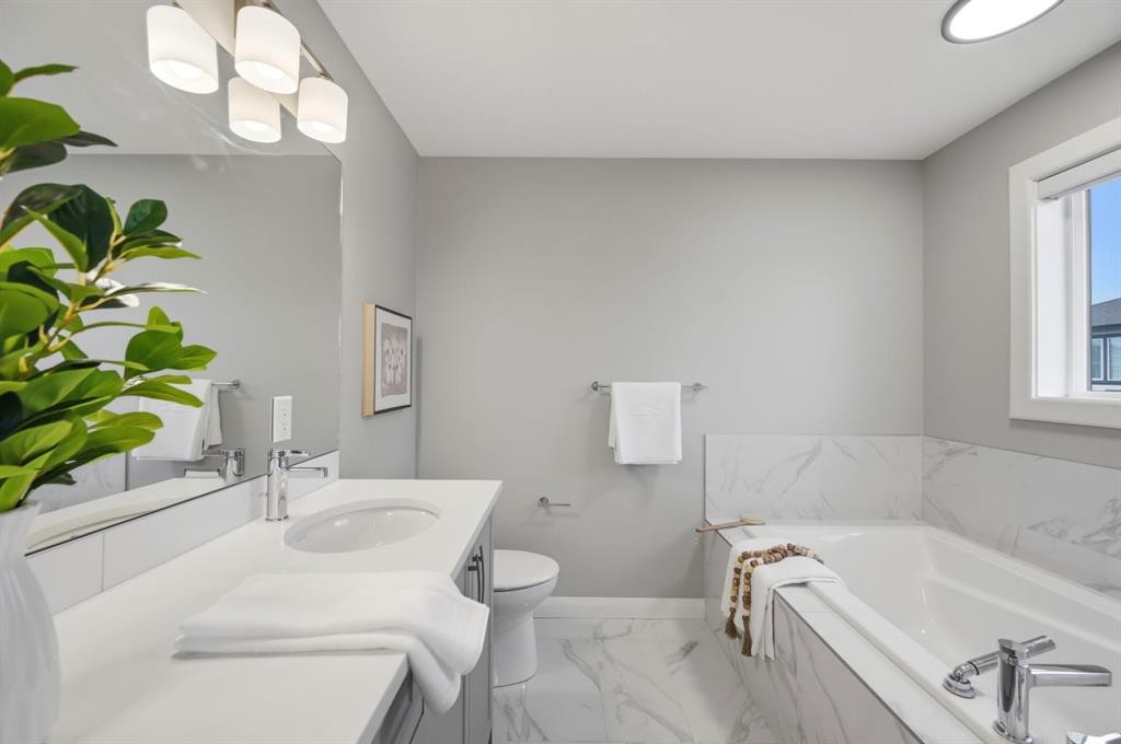 432 Dawson Circle, Chestermere, AB